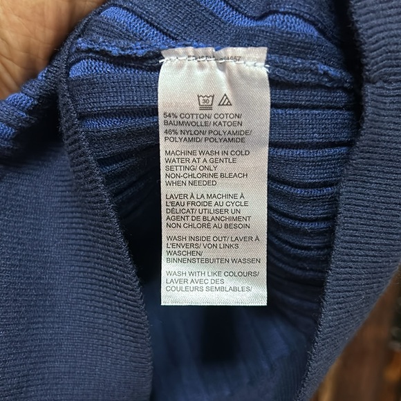 Pure Navy Rib-Knit Sleeveless Sweater / Slim Knit Vest - Picture 7 of 7